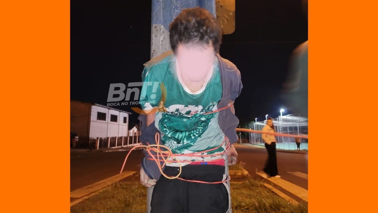 Homem é amarrado em poste após flagrante de furto em PG