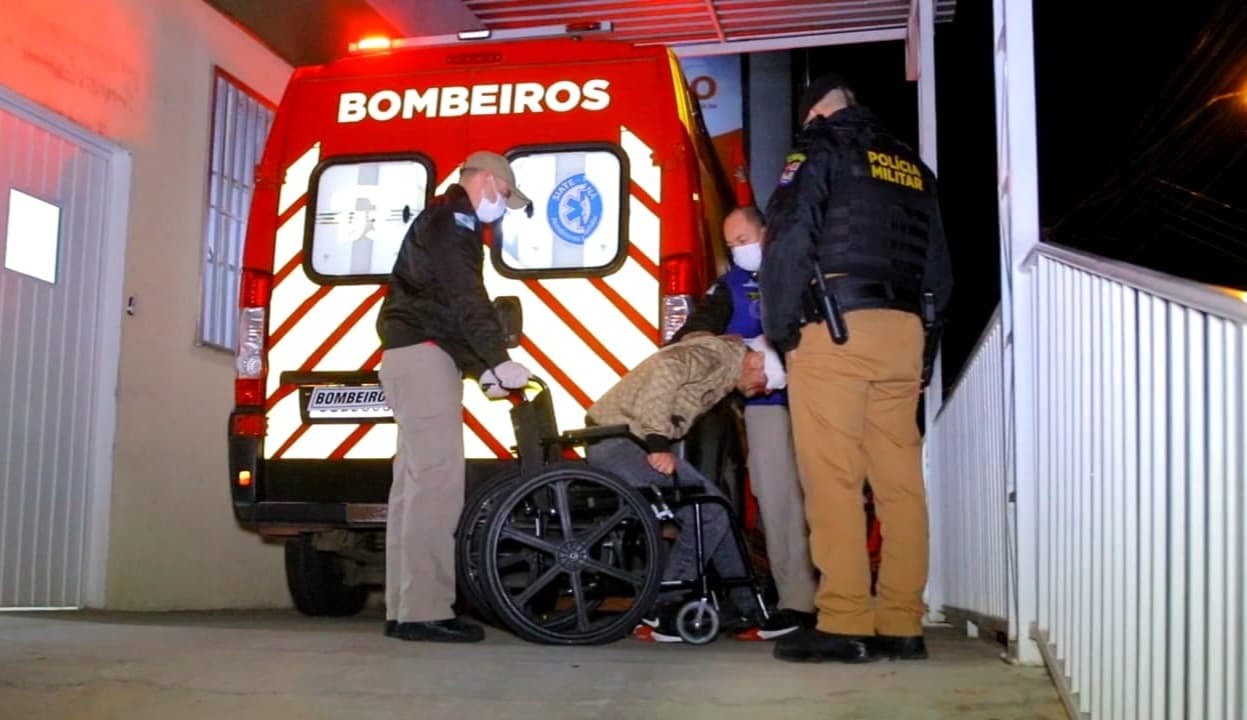 Homem é agredido durante a madrugada no centro de Ponta Grossa