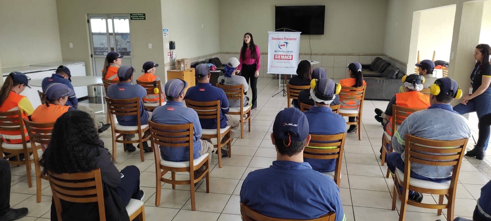 Palestra do Siemaco Ponta Grossa aborda saúde mental na Tetra Pak