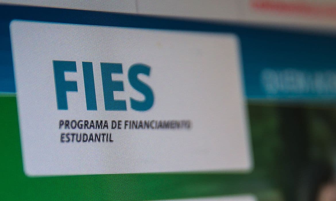 Inscrições para o Fies referente ao 2° semestre começam nesta terça-feira (4)