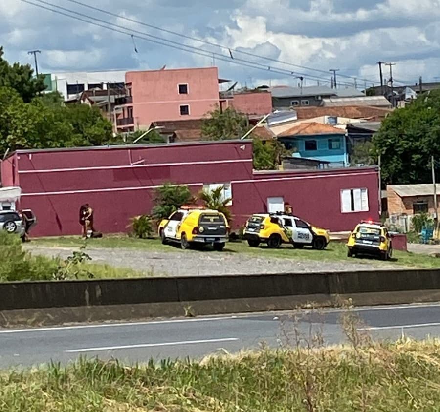 Urgente: Duas pessoas são executadas e outra fica em estado grave em boate de Palmeira