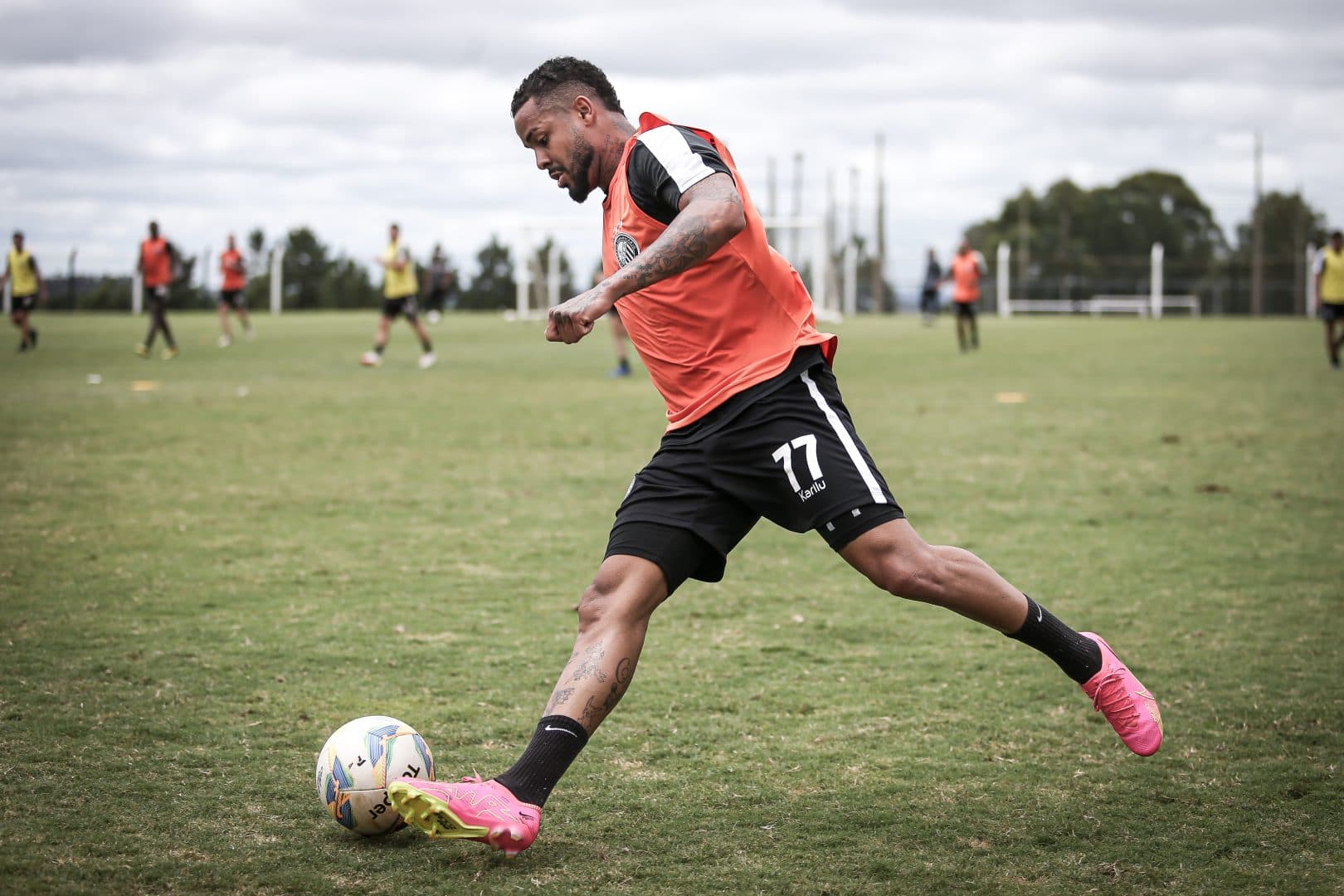 Operário enfrenta Galo Maringá pela última rodada do Paranaense