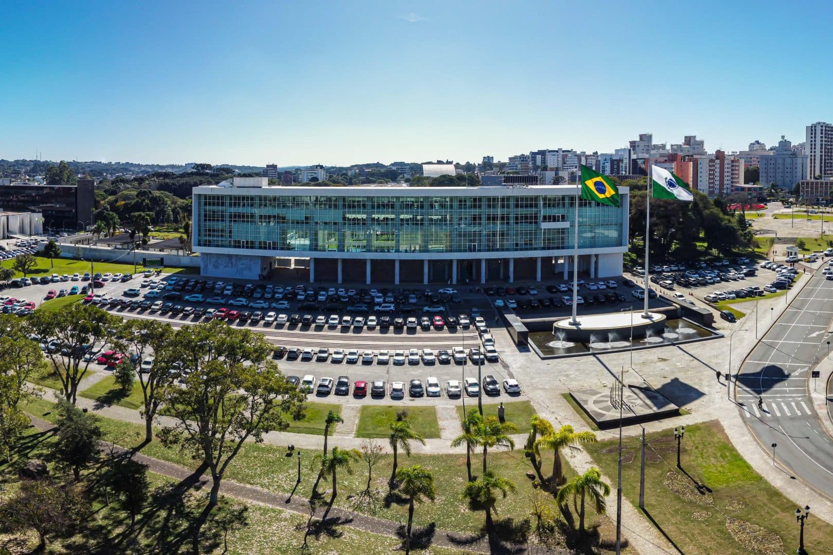 Saiba o abre e fecha dos órgãos públicos estaduais com o feriado de Páscoa