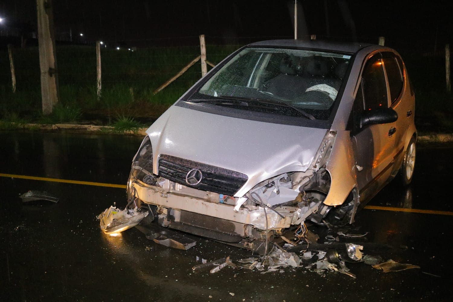 Motorista embriagado colide com outro carro em PG e é levado para a delegacia