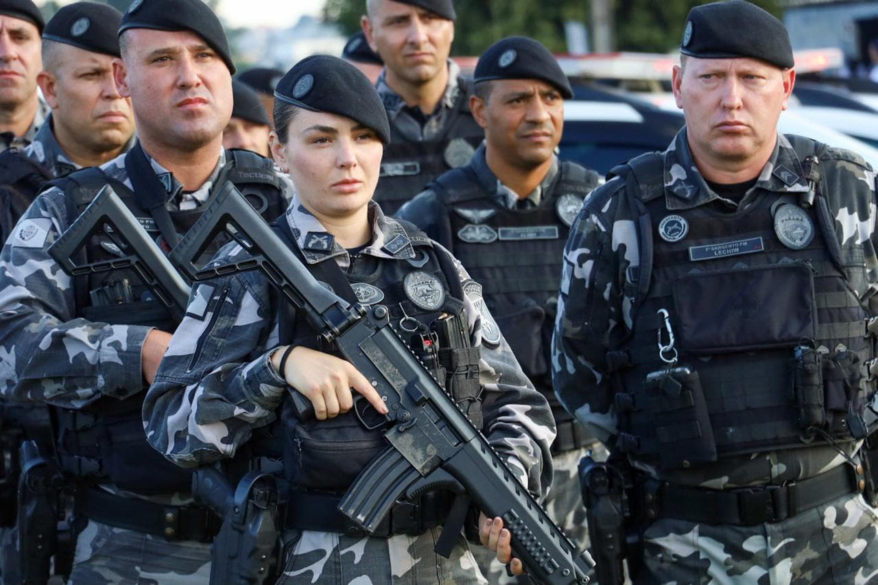 Ratinho Junior sanciona lei que amplia o efetivo da Polícia Militar