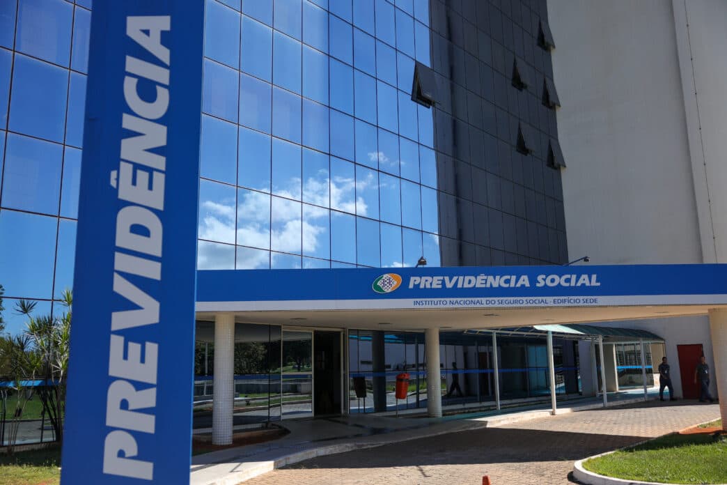 Entrevista com o presidente do INSS Gilberto Waller
