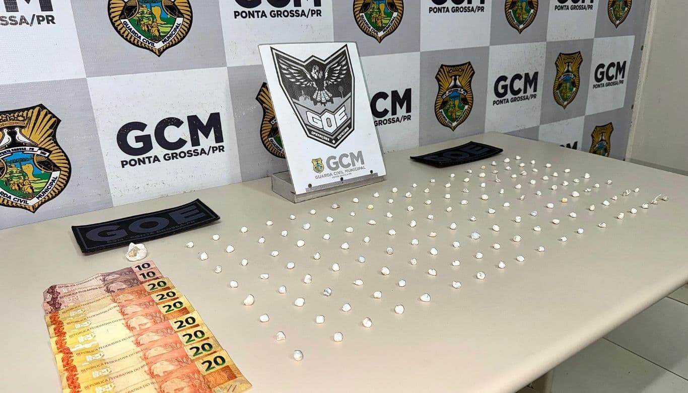 GCM apreende crack e prende suspeito em operação no centro de Ponta Grossa