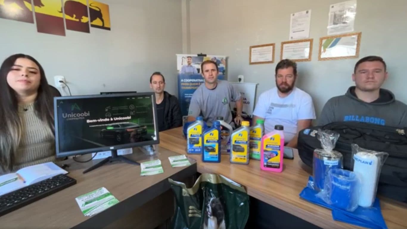 Sorteio da UNICOOBI premia motoristas de aplicativo em Ponta Grossa