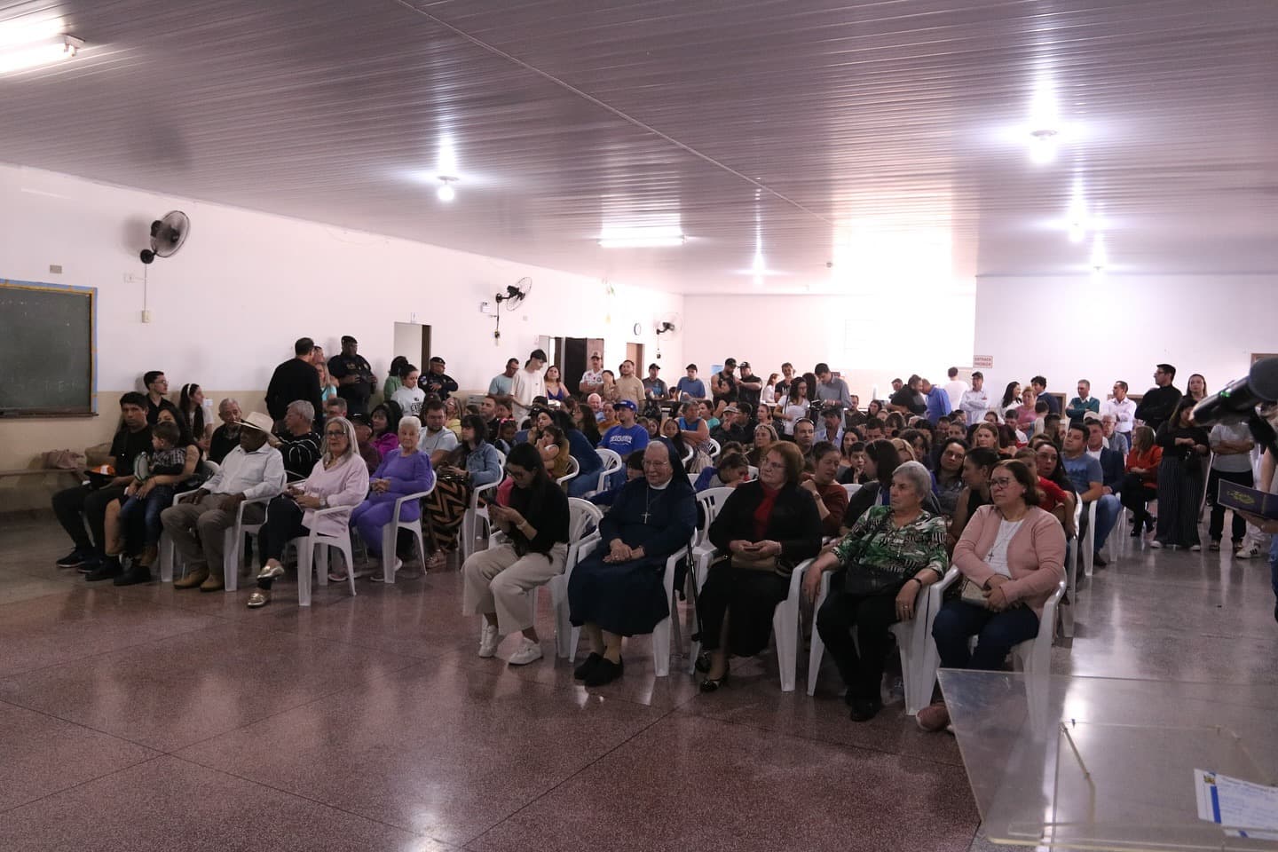 Câmara nos Bairros no Santa Paula reúne comunidade e vereadores