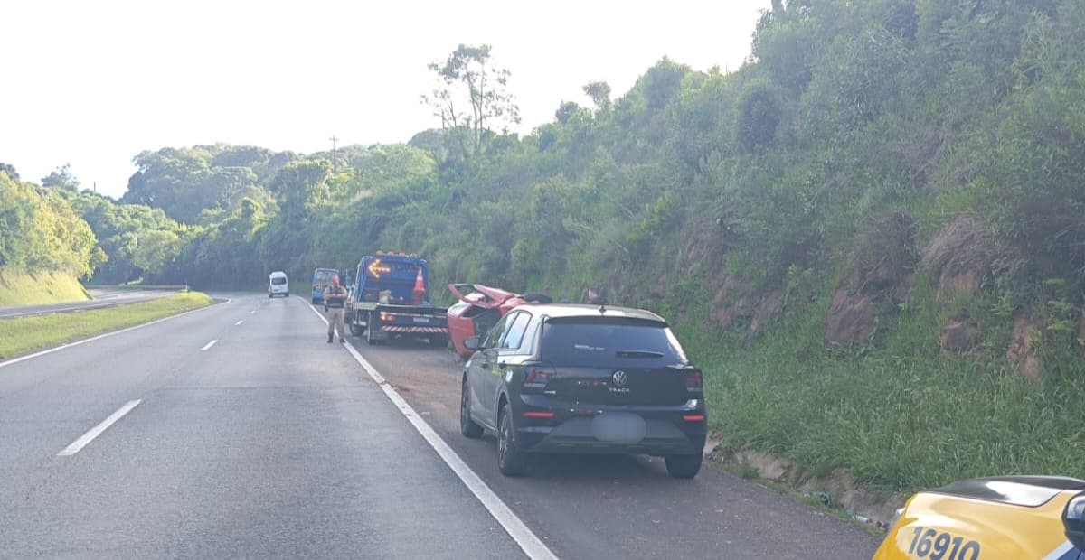 Capotamento PR-151 em Castro
