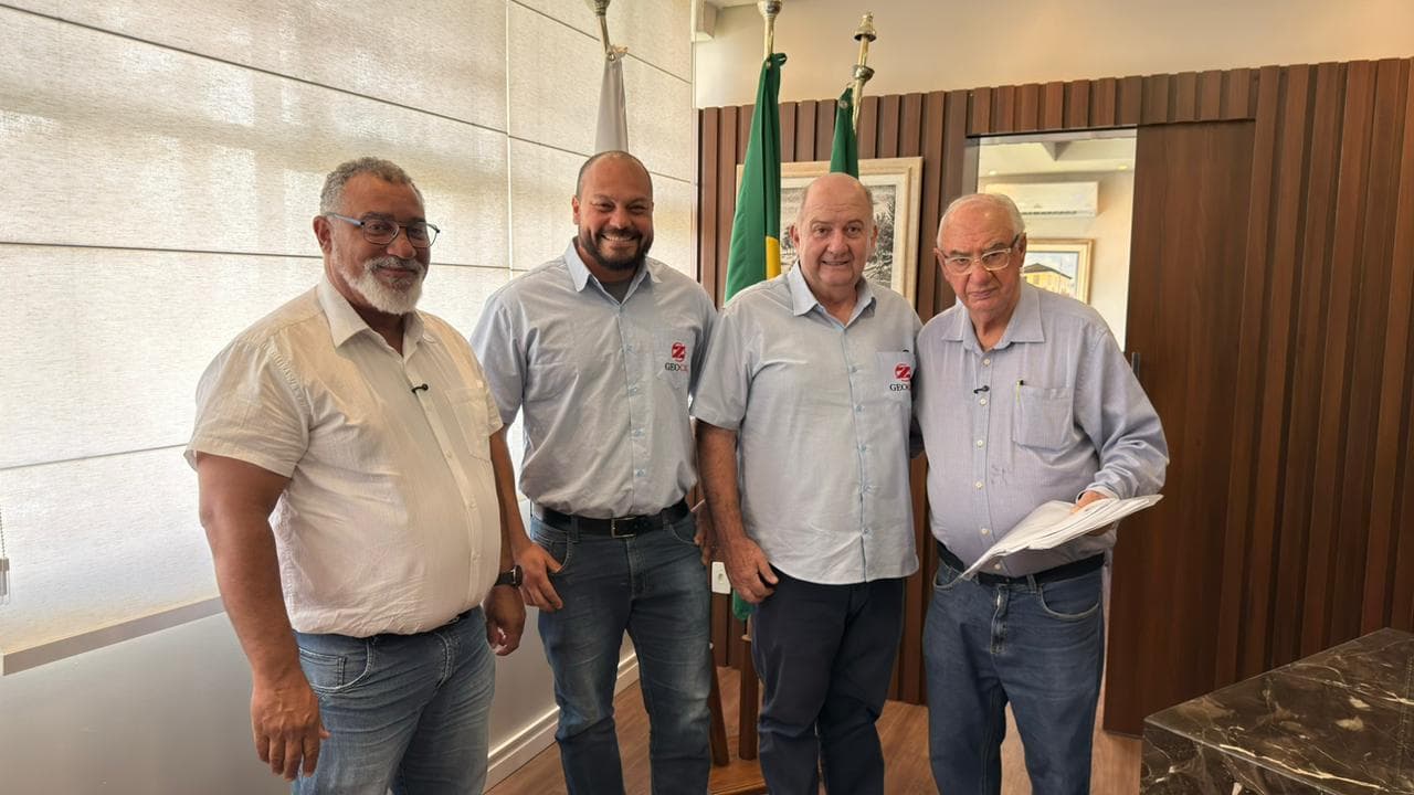 Mineradora vai pavimentar 4 km da Estrada do Cerne no Abapan em Castro