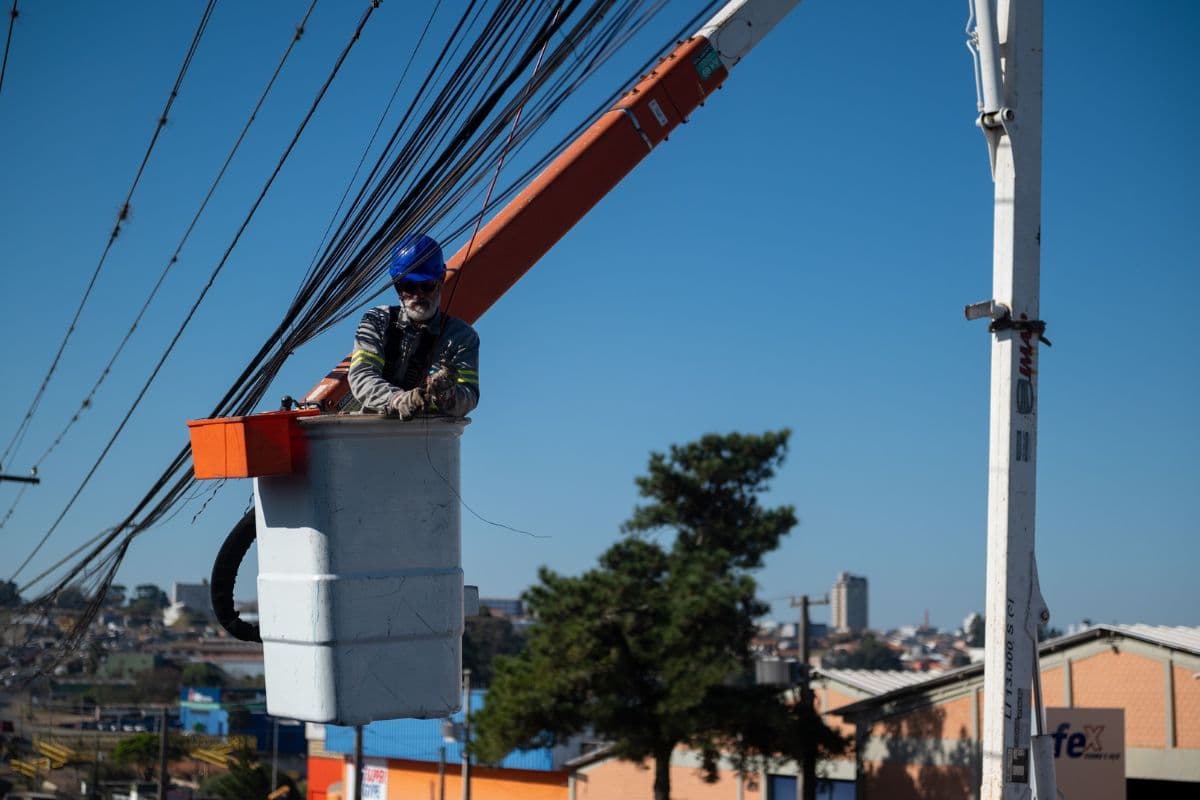 Falta de energia em Ponta Grossa afeta mais de 20 mil unidades após temporal