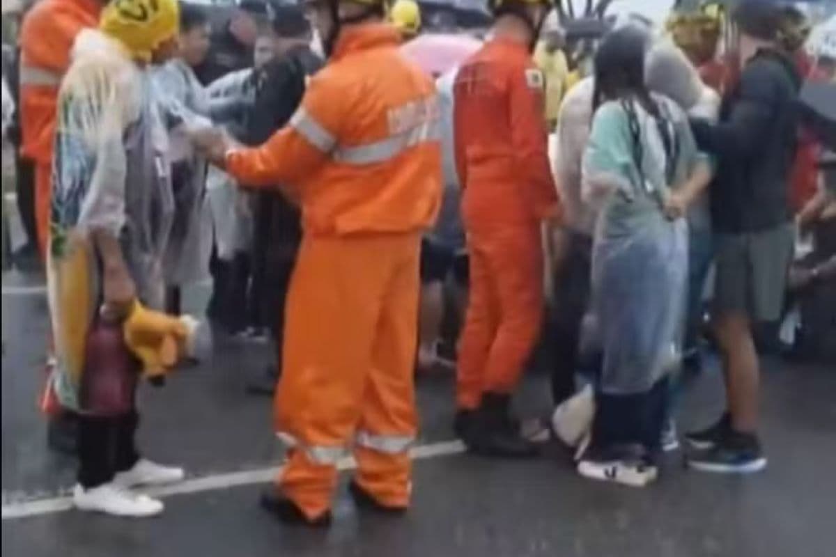 Raio atinge caminhada de Nikolas em Brasília e deixa feridos; Bombeiros fazem socorro