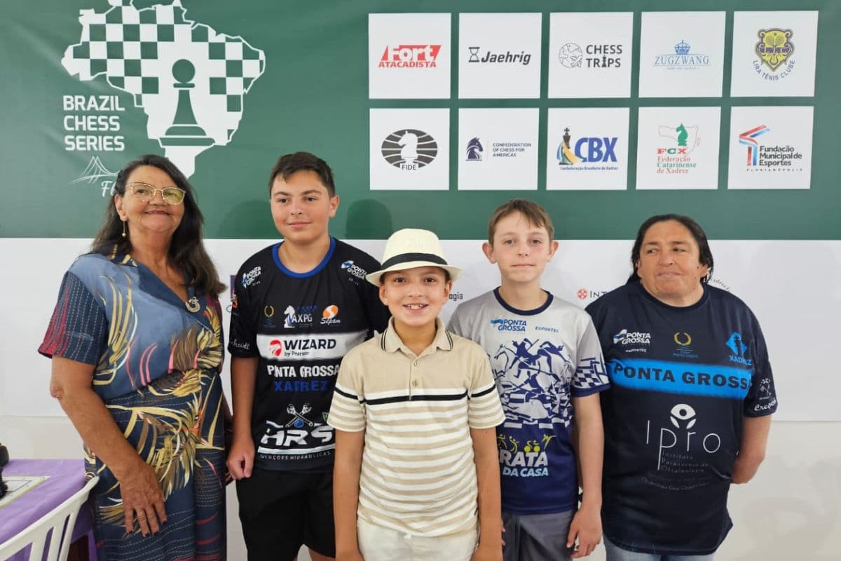 Atletas representantes de Ponta Grossa participam essa semana do maior torneio de xadrez da América Latina