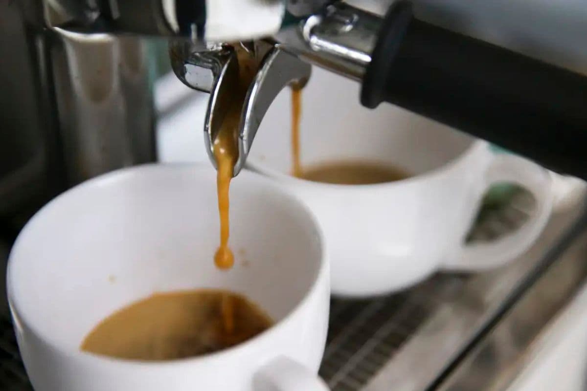 Preços altos derrubam consumo de café no Brasil