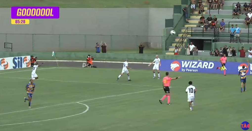 Gol do Operário contra o Paulínea 