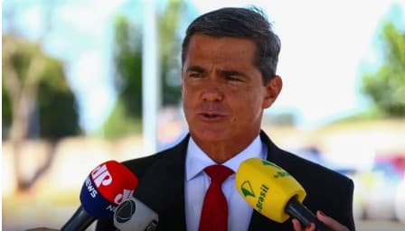 Moraes autoriza condenado por trama golpista a trabalhar no Comando Militar do Planalto