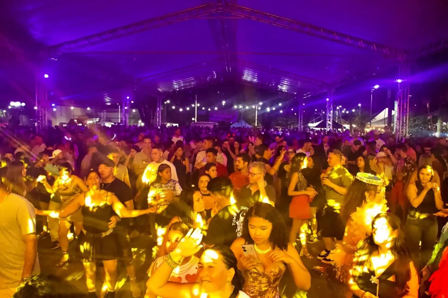 Carnaval 2026 de Tibagi reuniu 35 mil pessoas; confira também os vencedores do Desfile do Corso