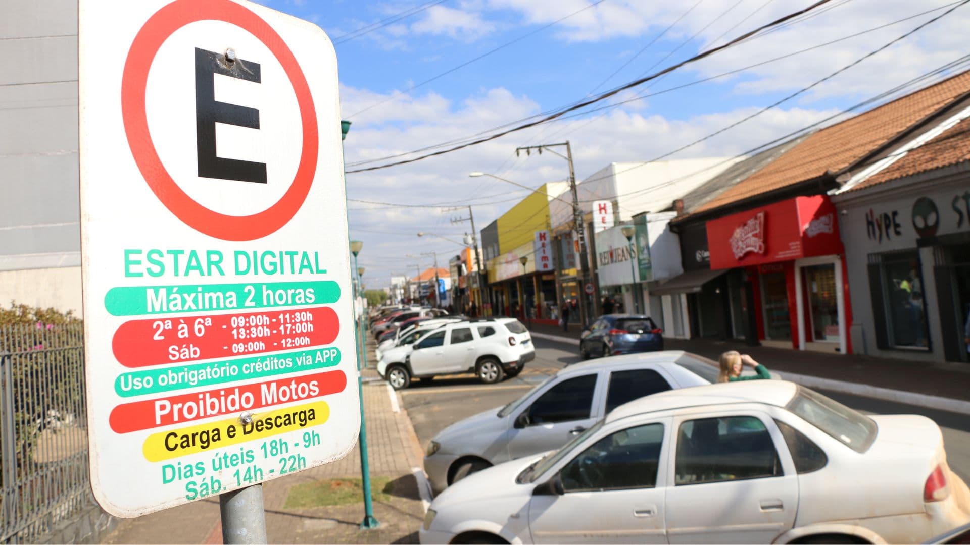 Vereadores de Castro aprovam ampliação da isenção do estacionamento digital
