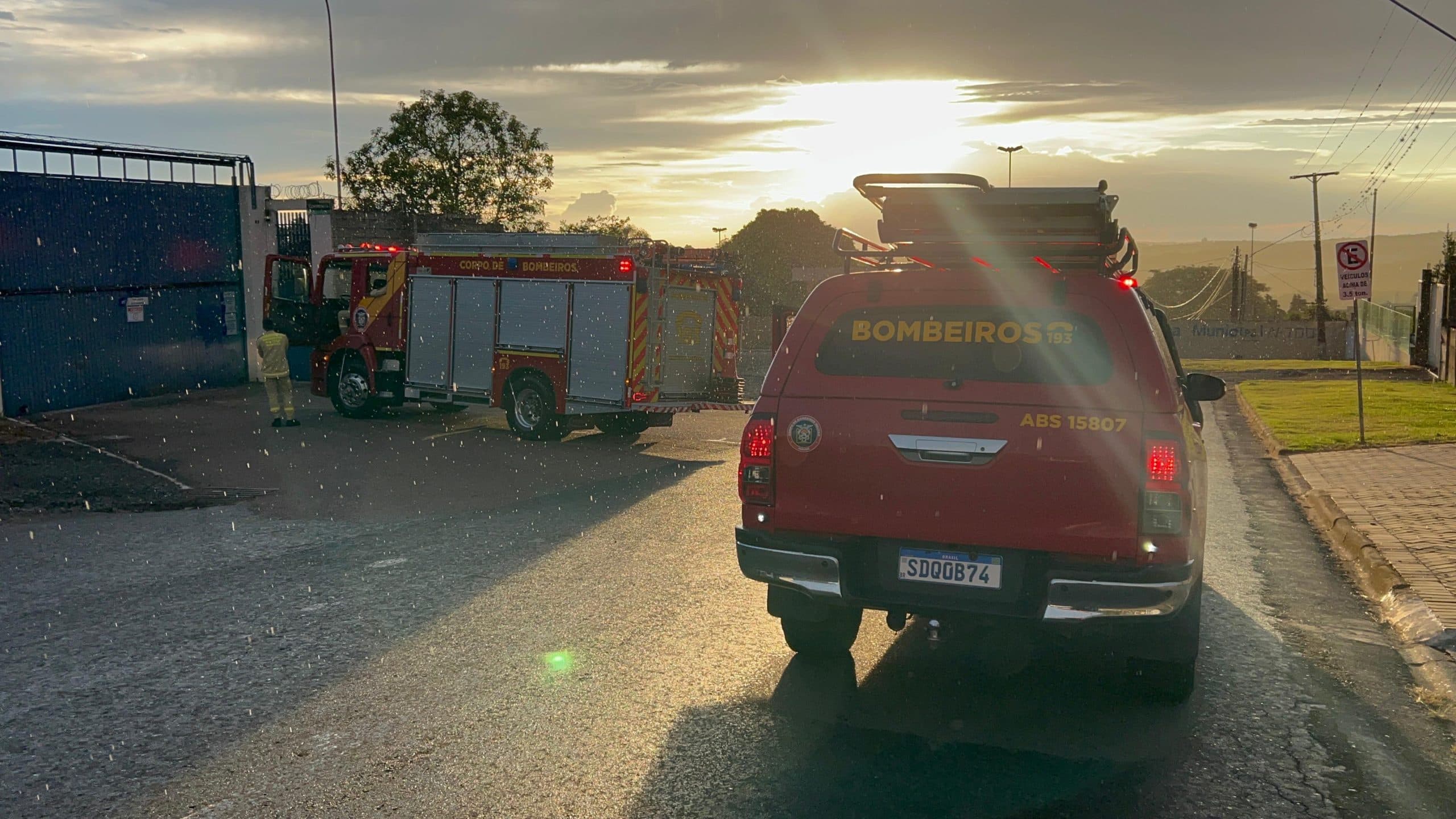 Vazamento de gás em frigorífico mobiliza equipes de socorro em Ponta Grossa