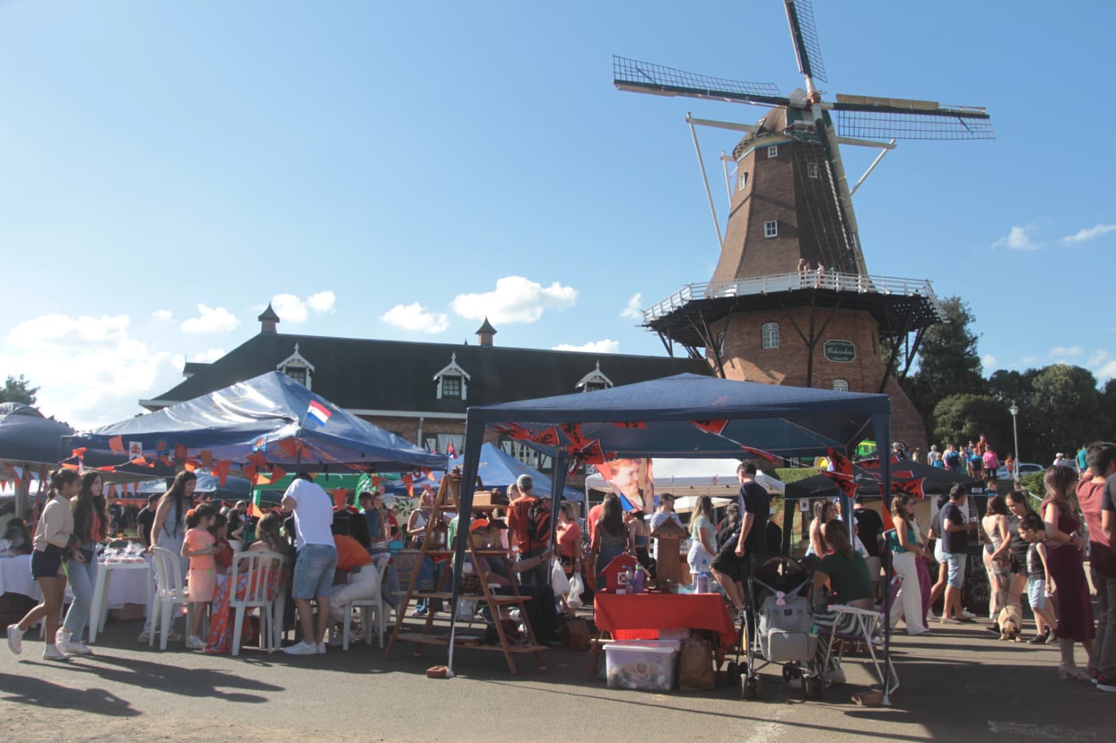 25ª Oranjefeest acontece no dia 25 de abril em Castro