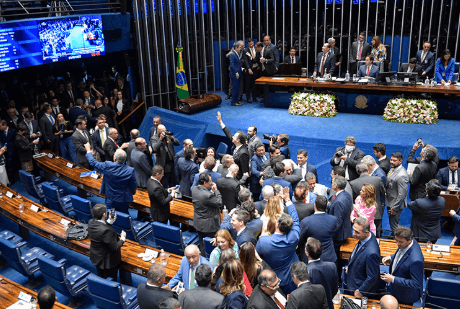 Senado decide: perguntar se mulher está com TPM é misoginia e dá cadeia de até 5 anos
