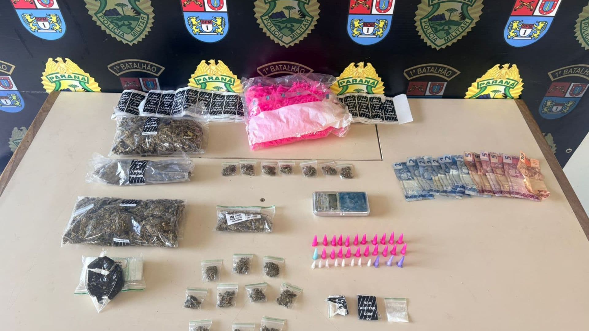 Polícia Militar apreende drogas e realiza prisão no bairro Boa Vista, em Ponta Grossa