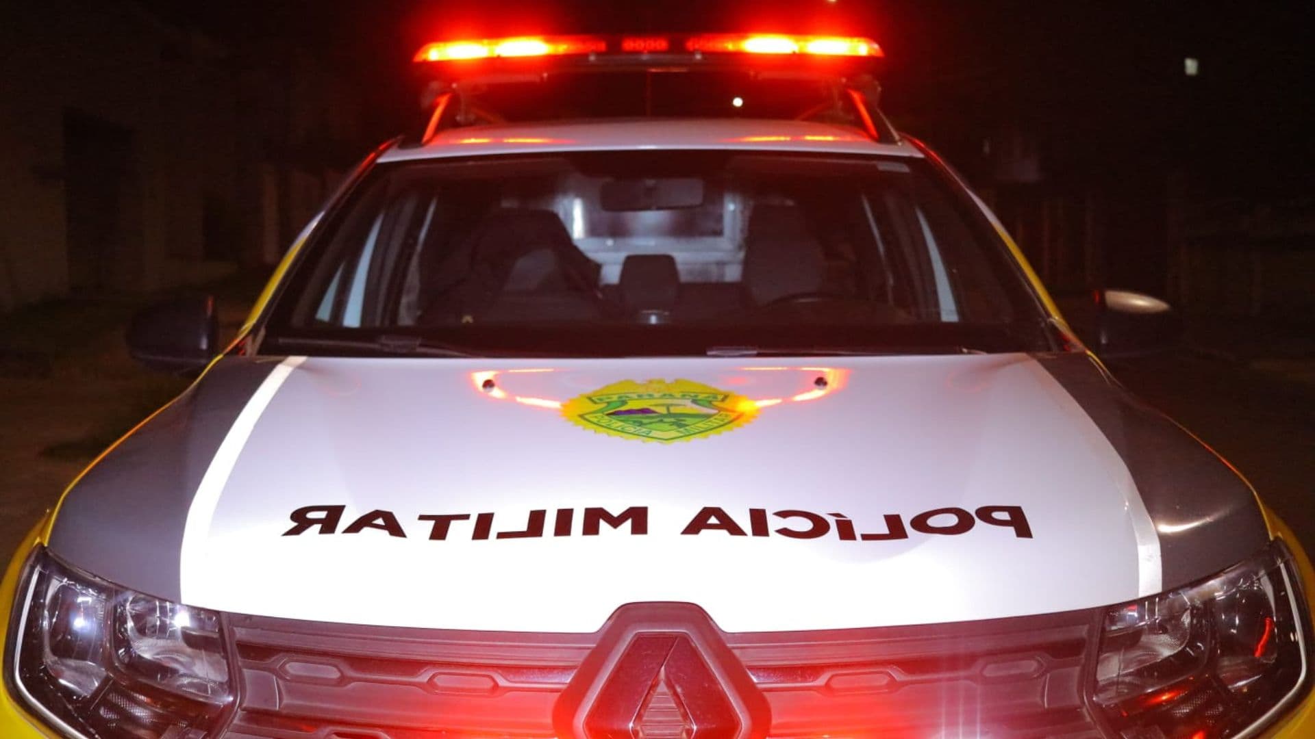 Homem embriagado é preso após agredir mulher e criança em Guamiranga