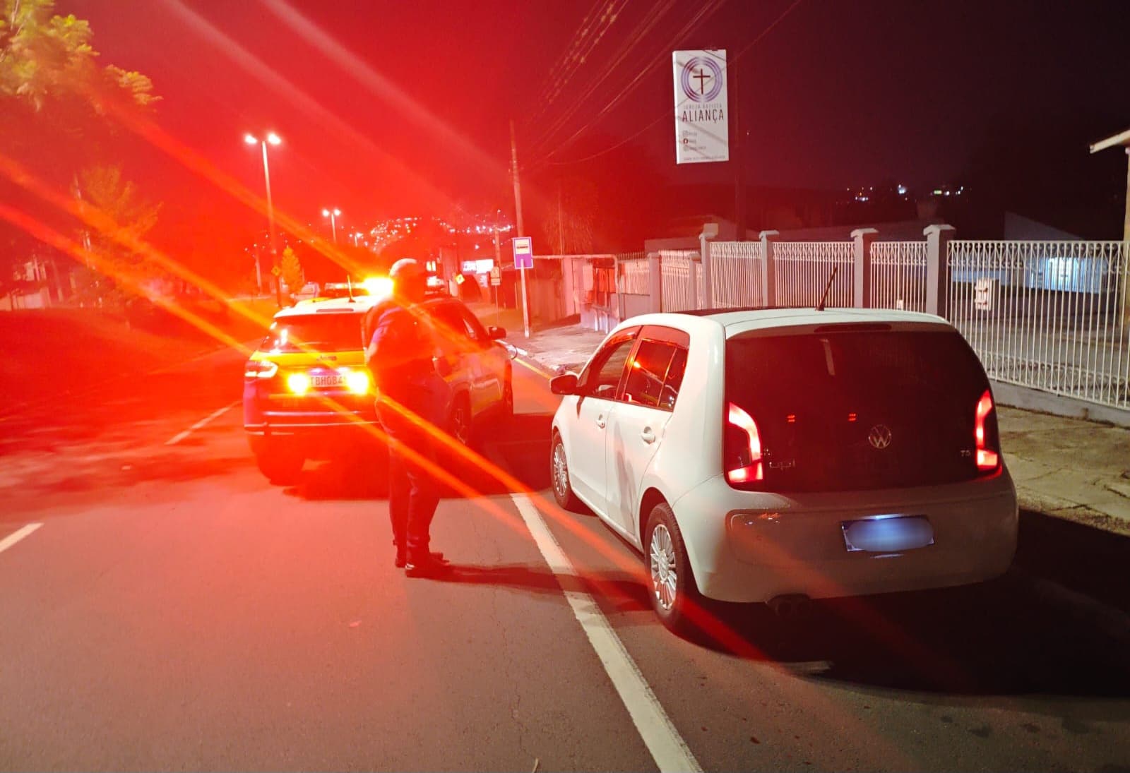 Motorista é preso por dirigir embriagado e fazer zigue-zague em Ponta Grossa