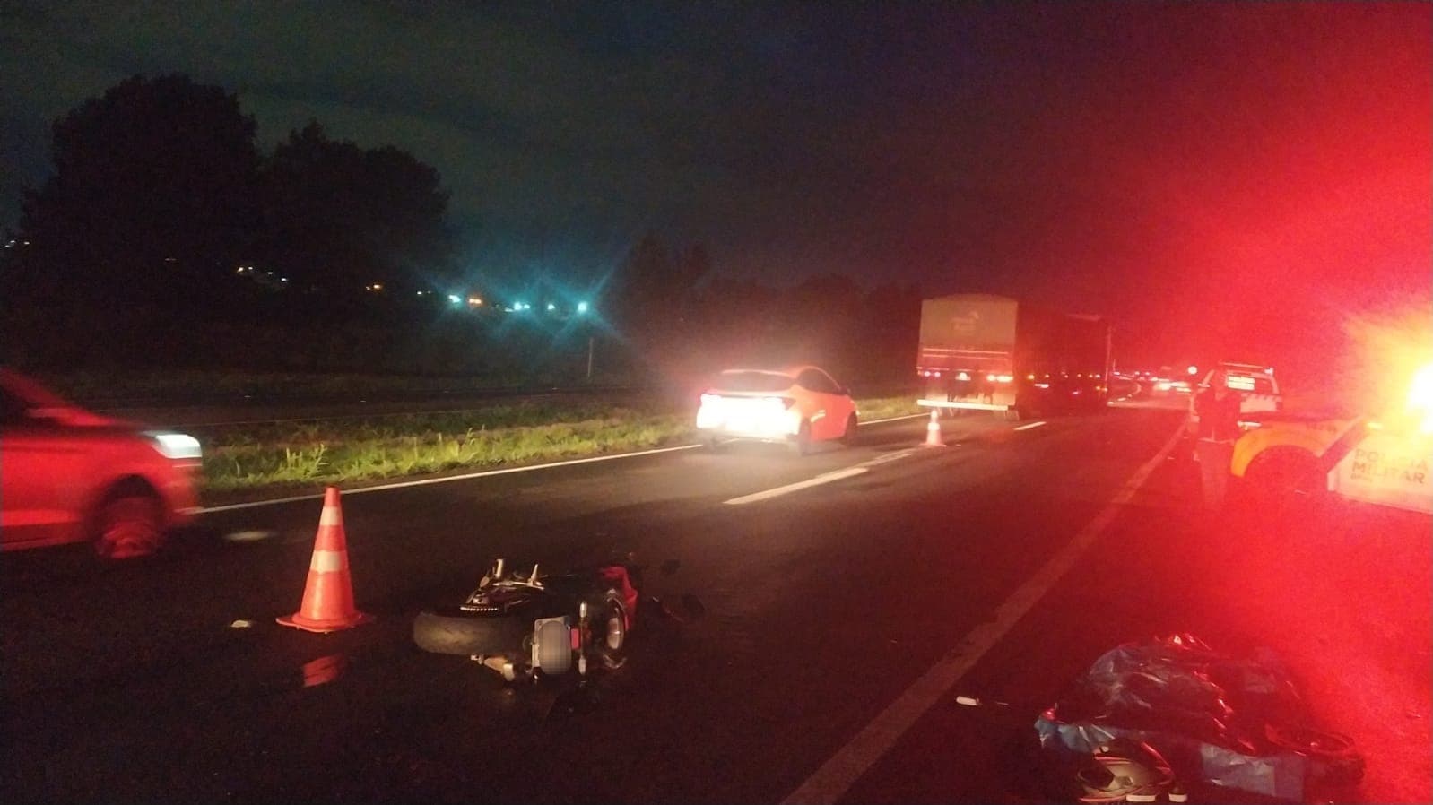 Colisão traseira mata motociclista na PRC-373 em Ponta Grossa