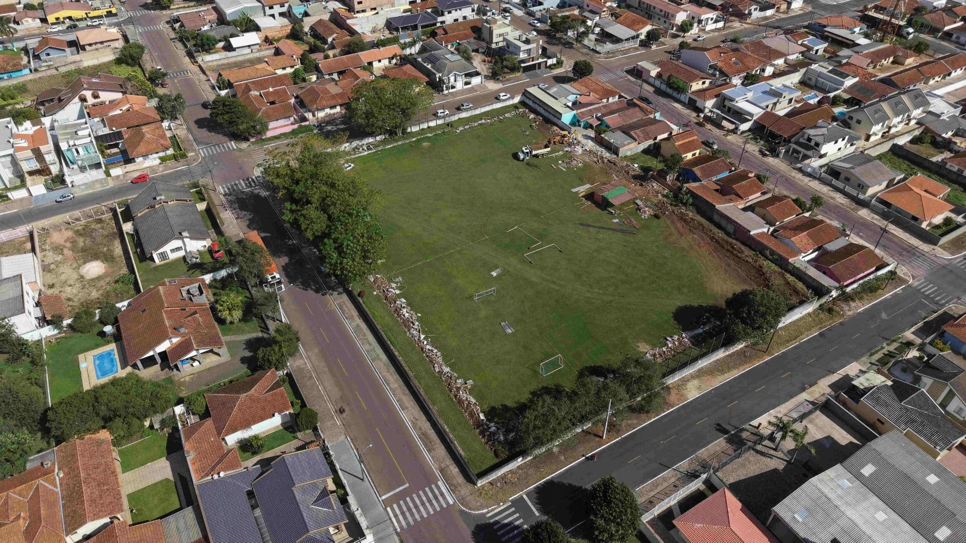 R$ 1,6 milhão: Revitalização do Campo do Mocroski prevê construção de área de lazer em Castro