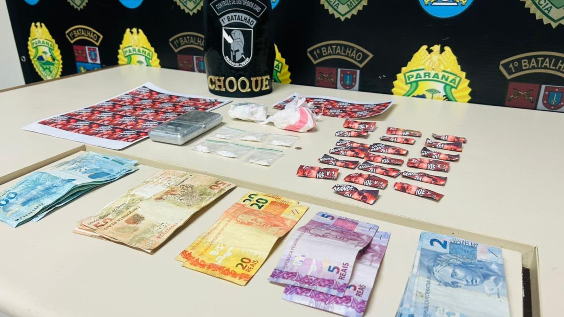 CHOQUE da Polícia Militar apreende cocaína e prende mulher em Ponta Grossa