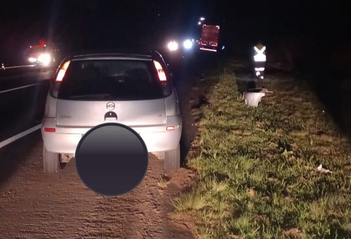Motorista fica gravemente ferido ao ser atropelado, após ajudar sinalizar incêndio em Piraí do Sul