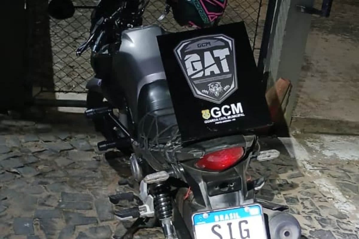 Moto clonada de Minas Gerais é interceptada pelo GAT após alerta da Muralha Digital em PG