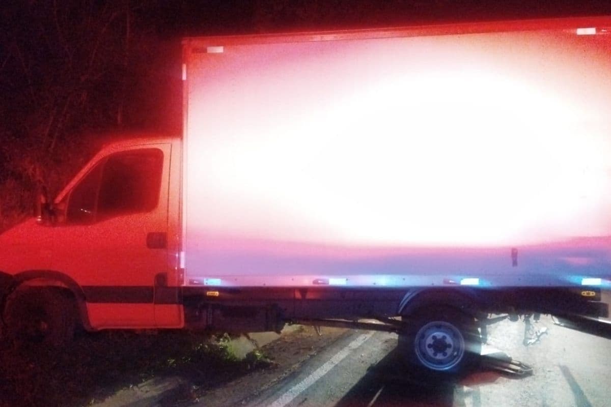 Motorista escapa ileso após acidente na PR-160 em Telêmaco Borba