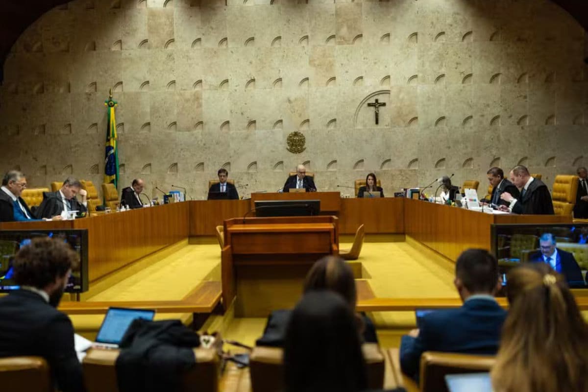 STF confirma pausa em multas da NR-1 sobre saúde mental no trabalho