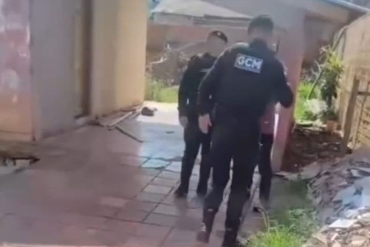 Suspeito de furto é contido por populares até chegada da GCM em Ponta Grossa