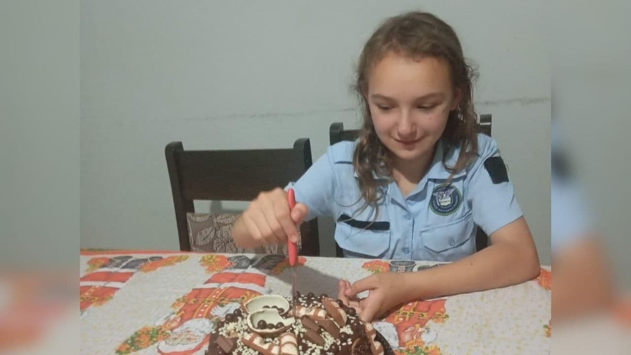 Menina de 12 anos desaparece após sair de colégio em Ponta Grossa