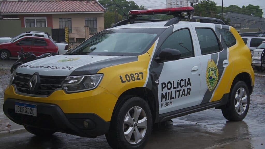 Homem é  preso após atear fogo em prédio  da prefeitura