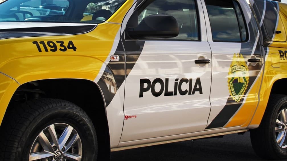 Homem troca carro do sogro por drogas e polícia entra em confronto armado em Piraí do Sul