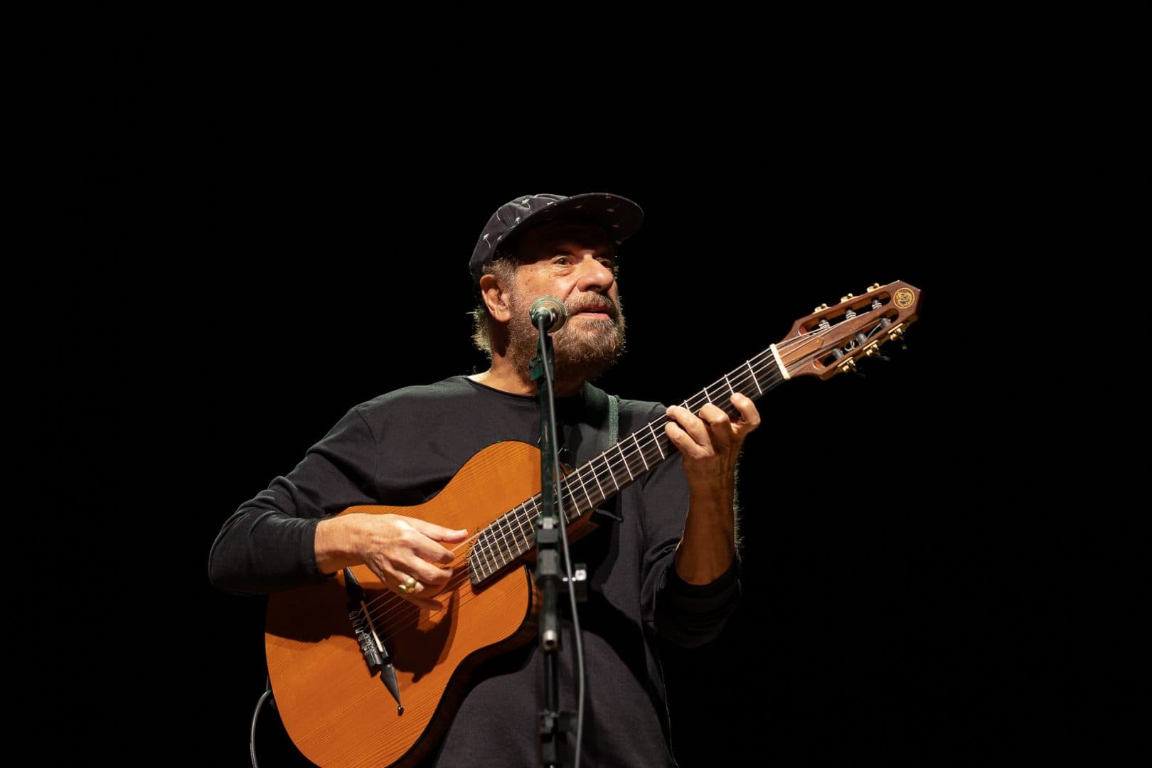 Coral Sanepar e cantor João Bosco se apresentam no Cine Teatro Ópera em julho