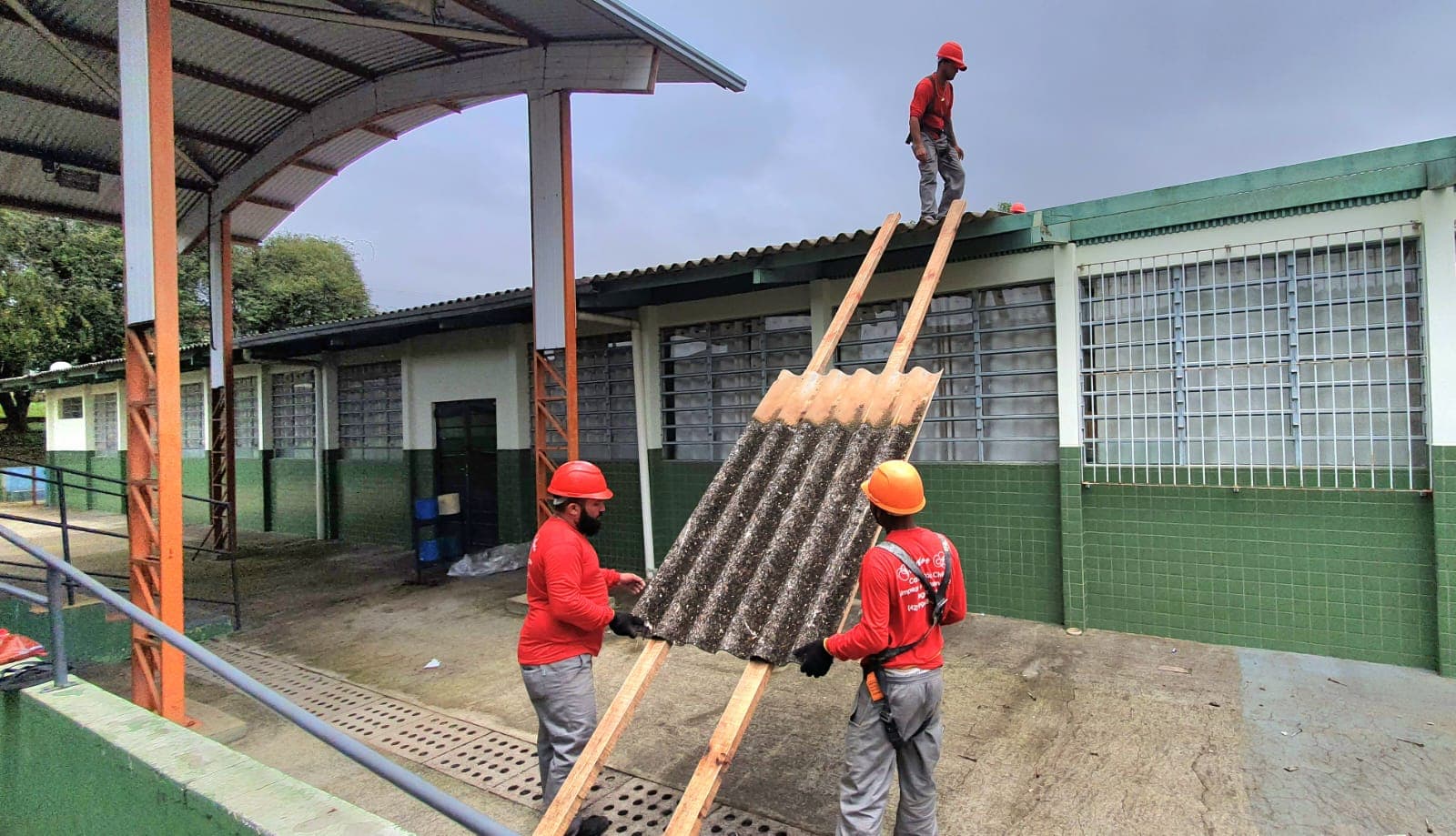 Prefeitura de PG realiza reparos em CMEIs e escolas afetadas pelas chuvas