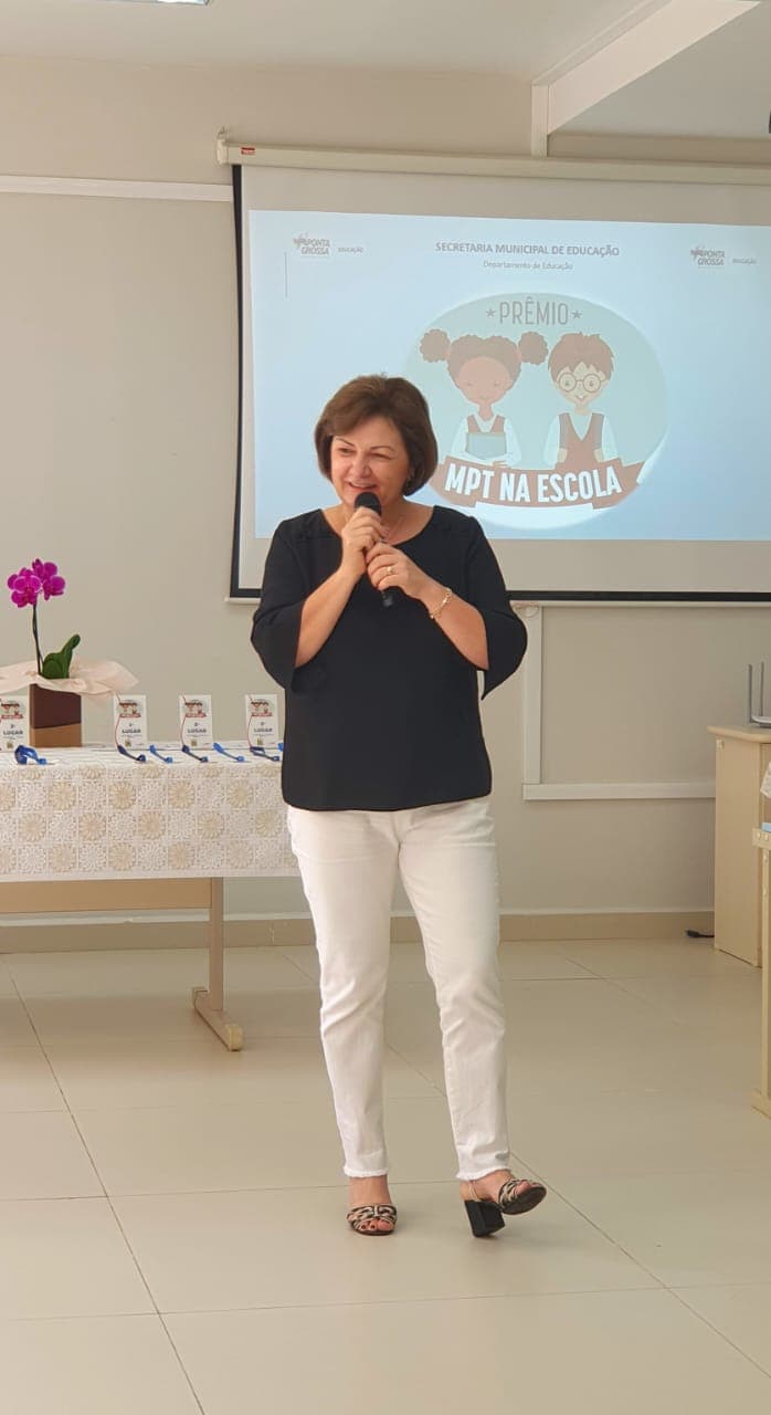 Prêmio MPT na Escola condecora alunos na SME 1