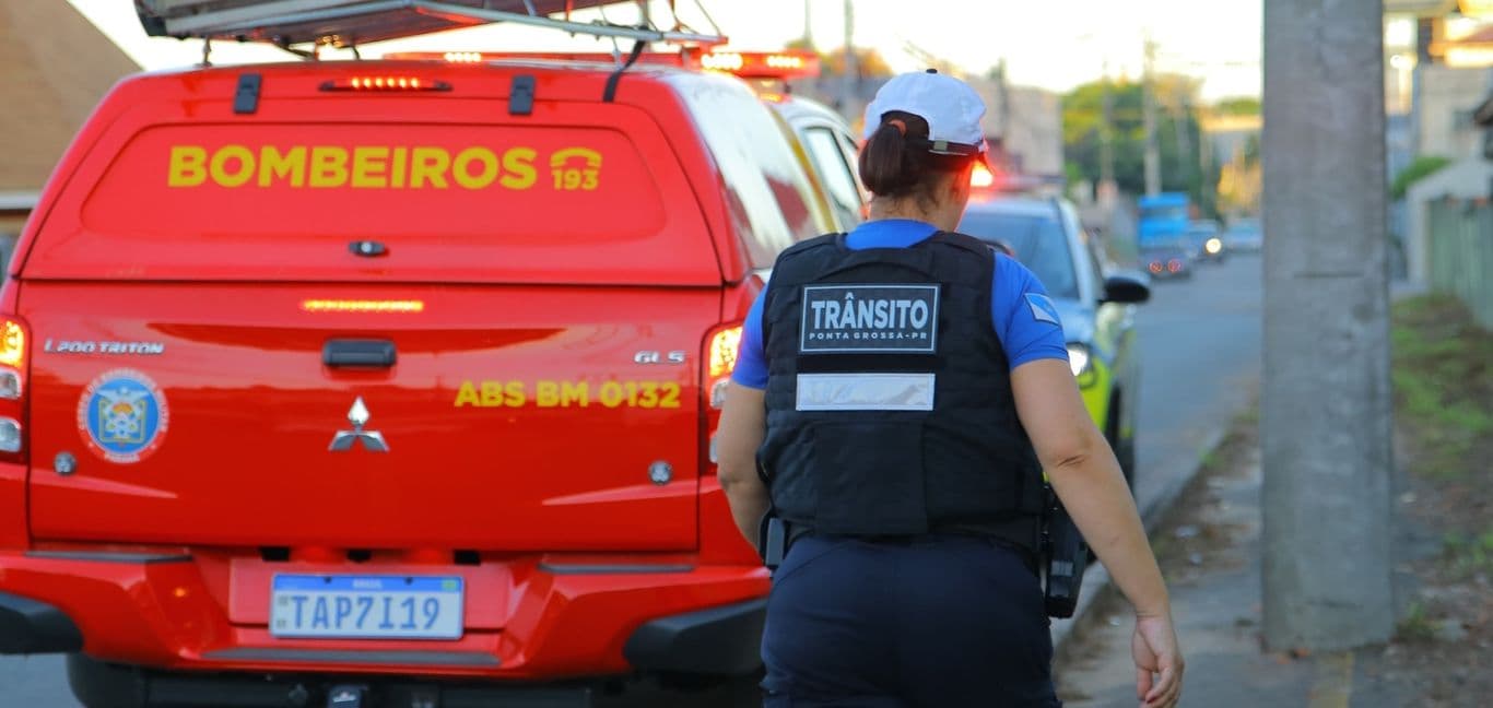 Colisão entre moto e caminhonete deixa motociclista gravemente ferido na PR-151