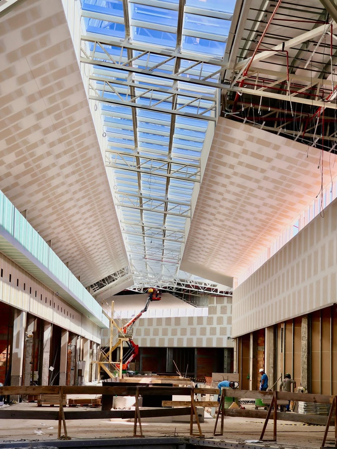 O Plaza Campos Gerais segue em obras e caminha para se consolidar como um dos principais centros 1