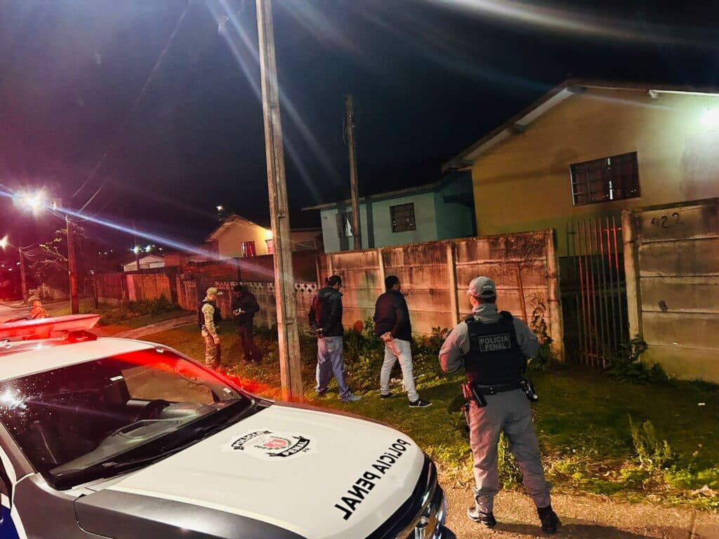 Polícia Penal cumpre mandado e prende monitorado por tornozeleira em Ponta Grossa