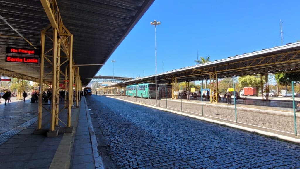 Sindicato confirma que ônibus circulam normalmente e desmente boatos de paralisação.