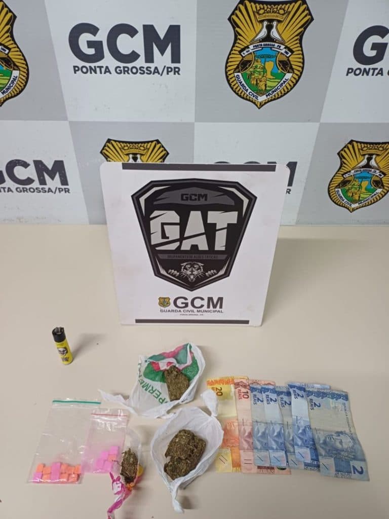 Flagrado pelas câmeras: homem é preso por tráfico de drogas no Centro de PG