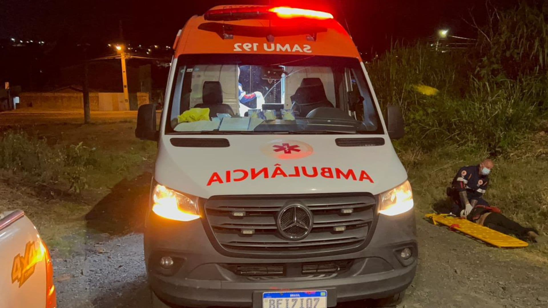 Homem é brutalmente atacado com pé de cabra em Uvaranas