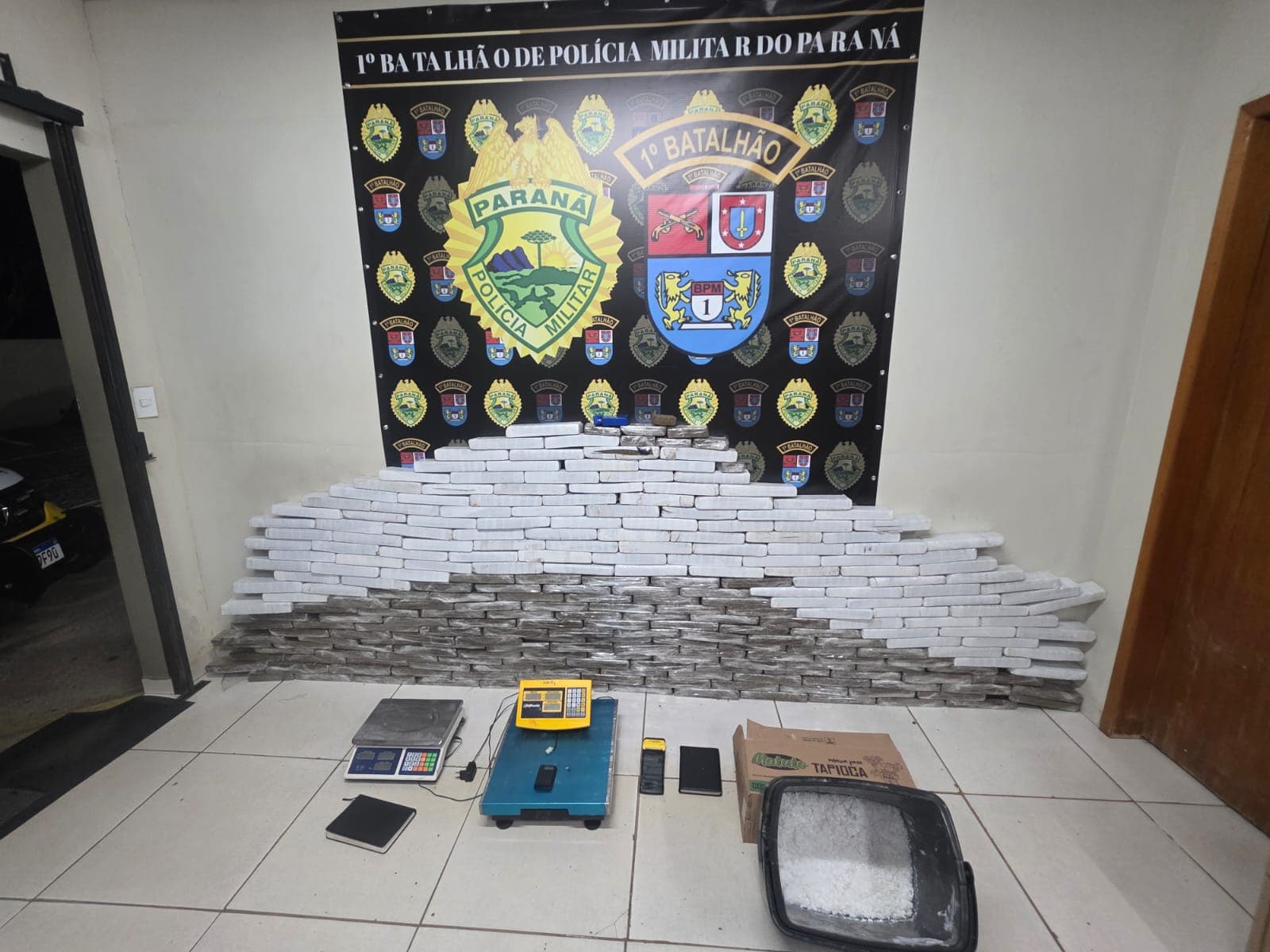 Polícia Militar apreende quase 200 quilos de drogas em Ponta Grossa